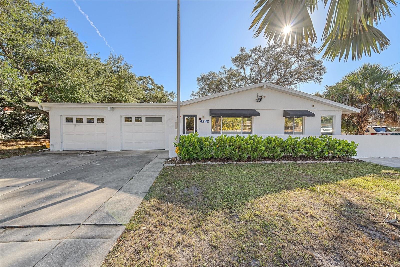 4242 MCINTOSH LN, SARASOTA, FL