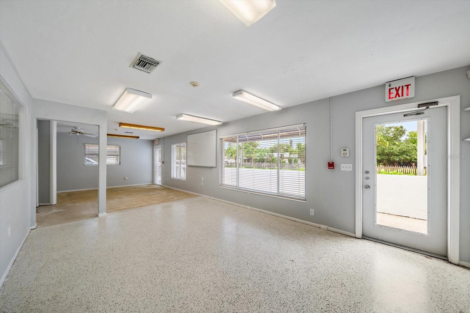 4242 MCINTOSH LN, SARASOTA, FL — photo 6