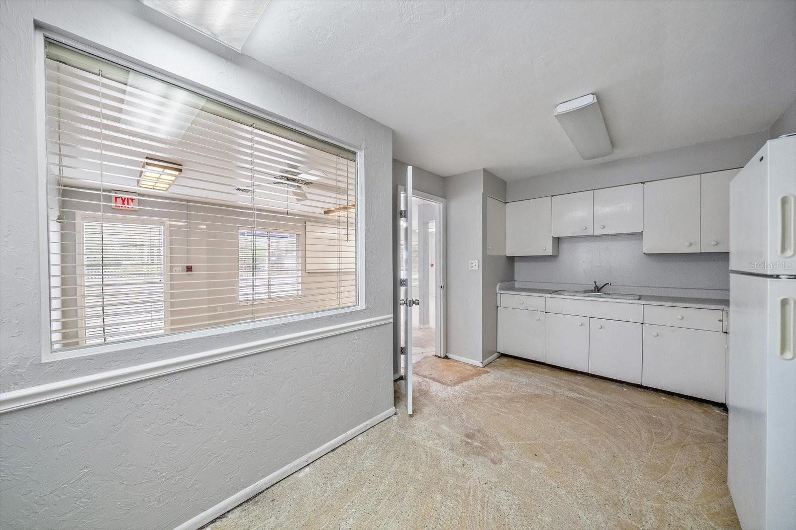 4242 MCINTOSH LN, SARASOTA, FL — photo 8