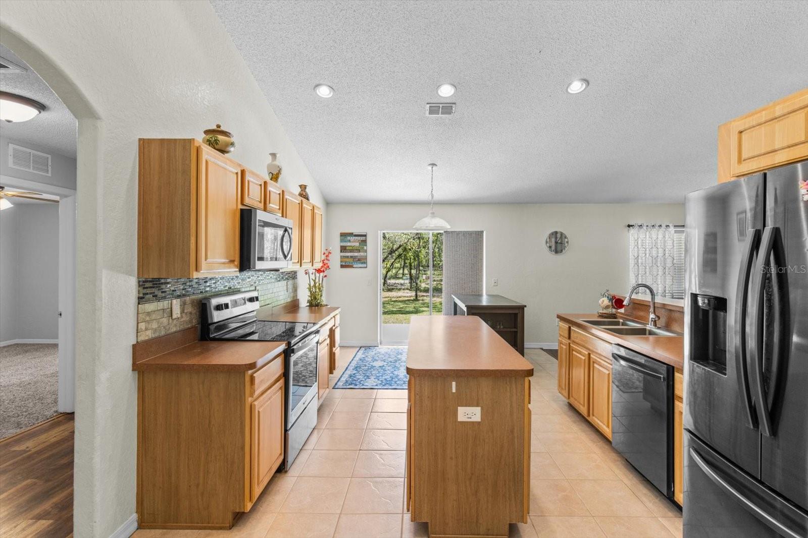 16038 MALDEN RD, WEEKI WACHEE, FL — photo 5