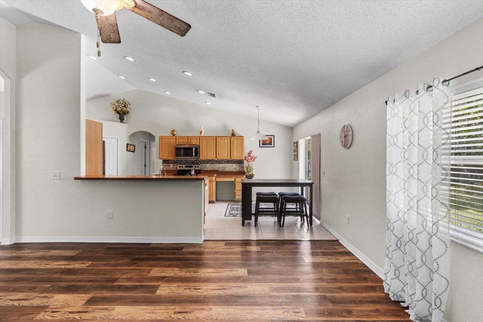 16038 MALDEN RD, WEEKI WACHEE, FL — photo 14