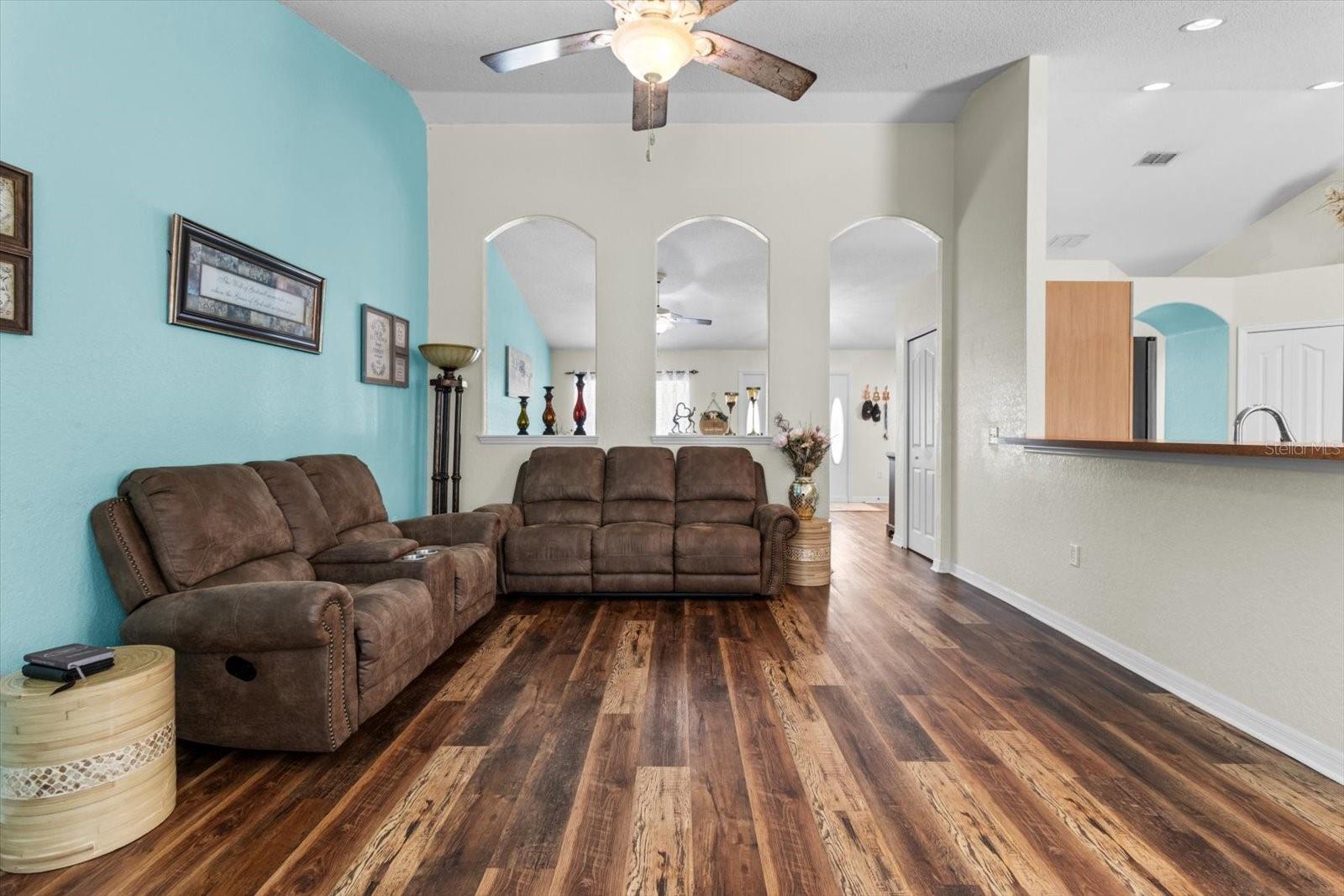 16038 MALDEN RD, WEEKI WACHEE, FL — photo 13