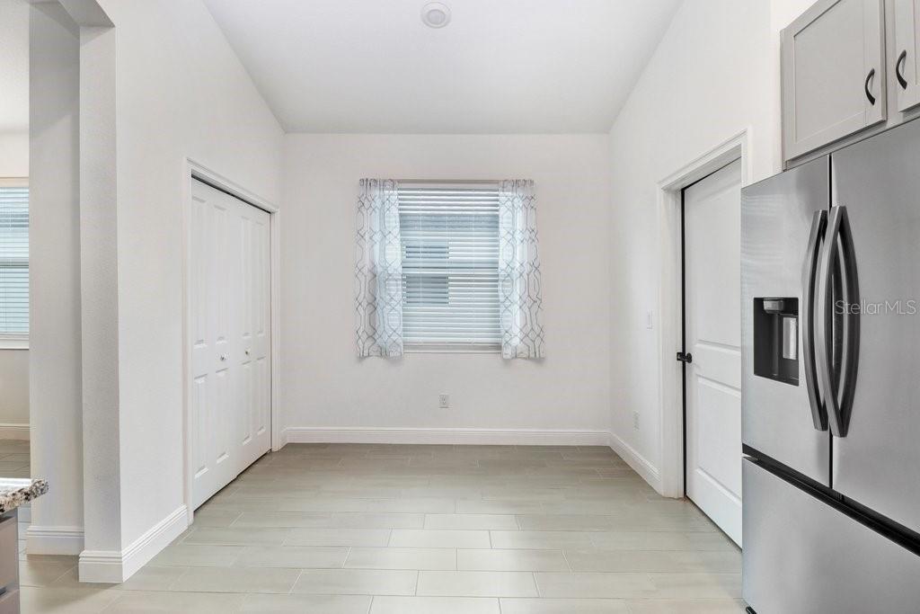 8076 TEA OLIVE TER, PALMETTO, FL — photo 11