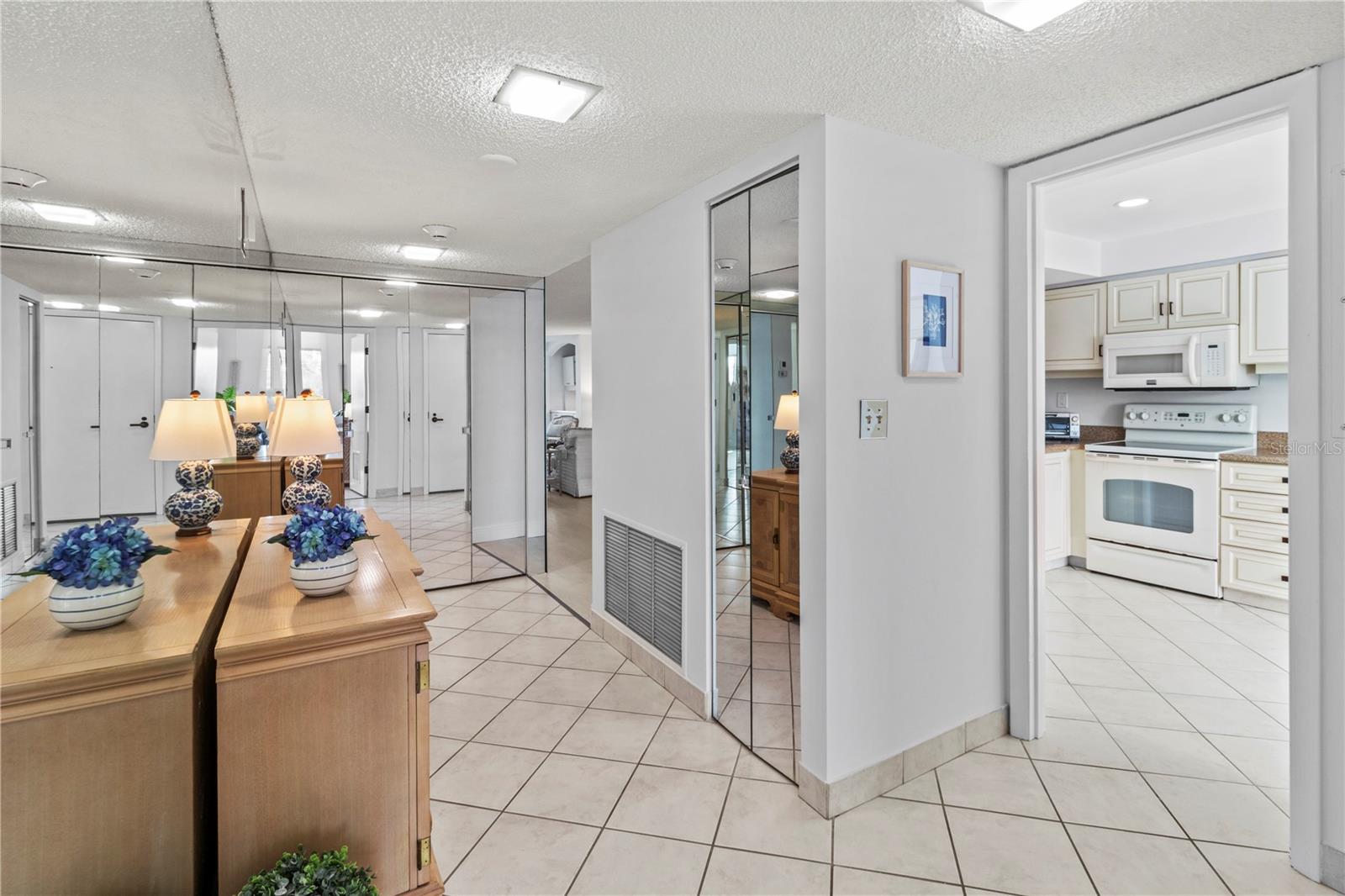 724 BAYPORT WAY #724, LONGBOAT KEY, FL — photo 7