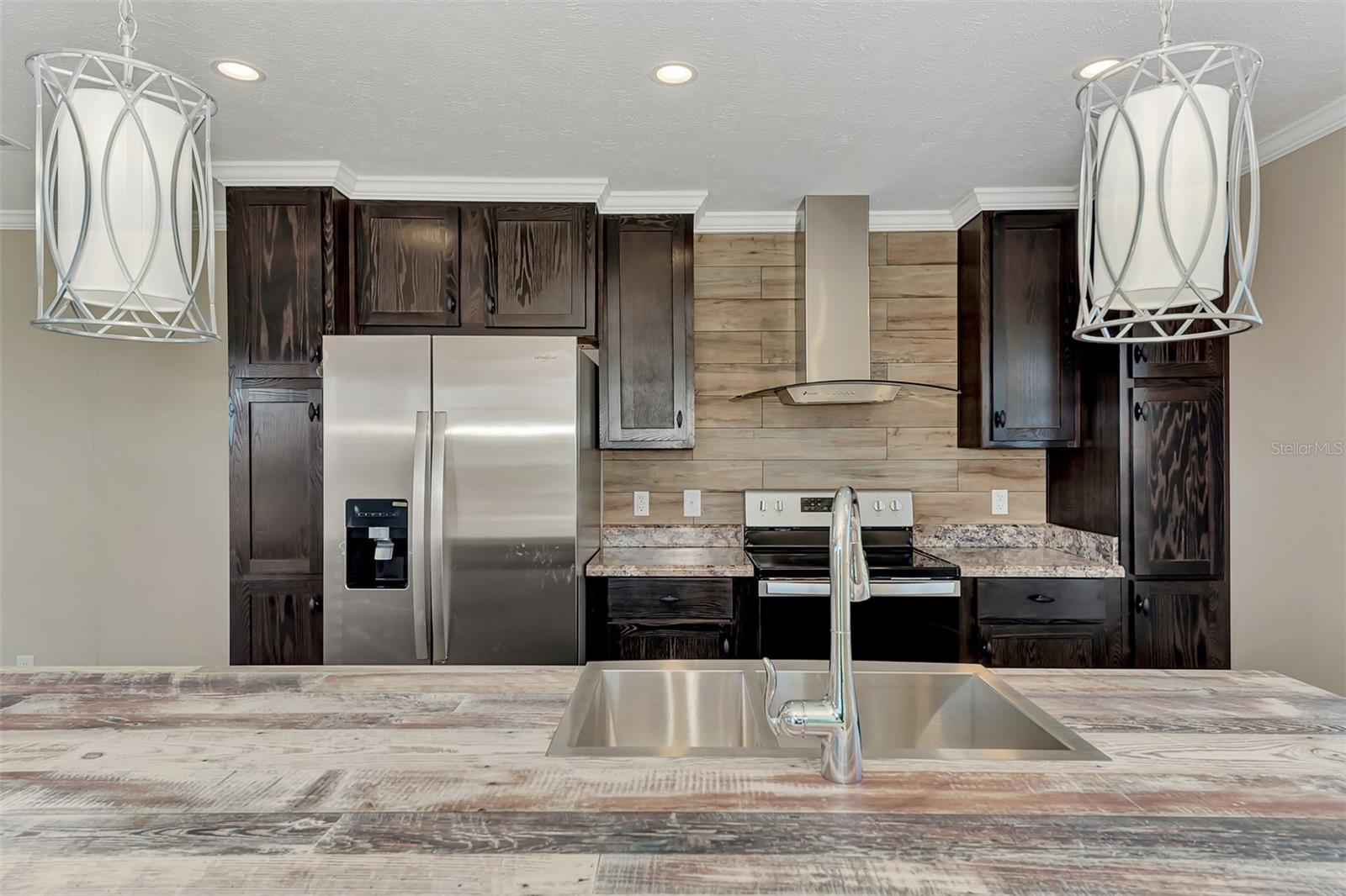 1391 FLAMINGO DR, ENGLEWOOD, FL — photo 9
