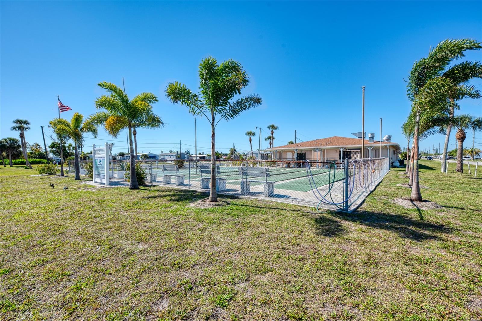 1391 FLAMINGO DR, ENGLEWOOD, FL — photo 30