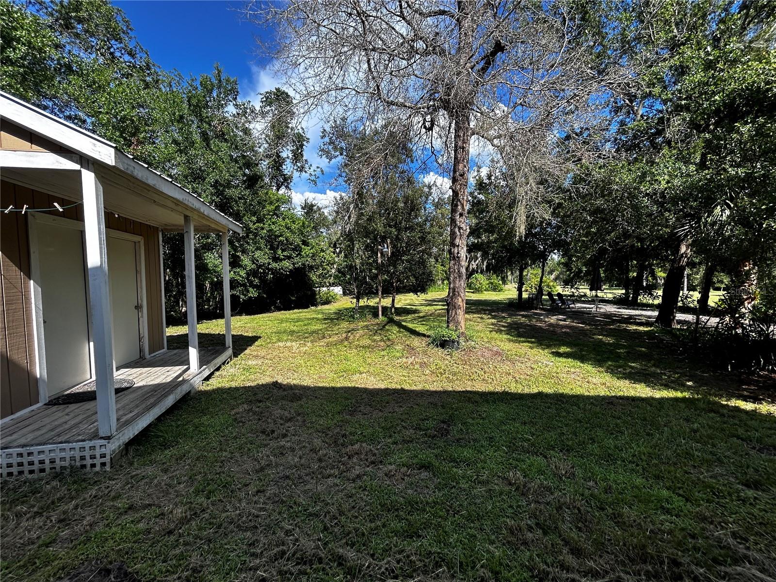 15401 CO RD 450, UMATILLA, FL — photo 12