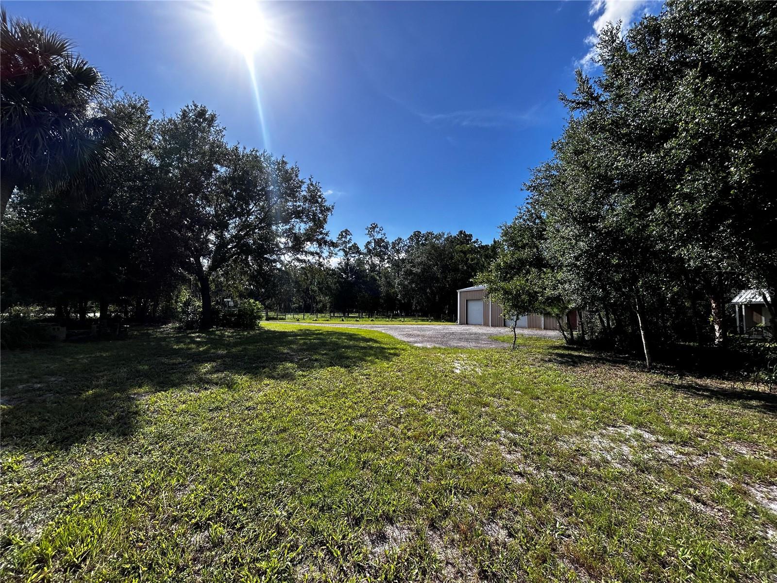 15401 CO RD 450, UMATILLA, FL — photo 53