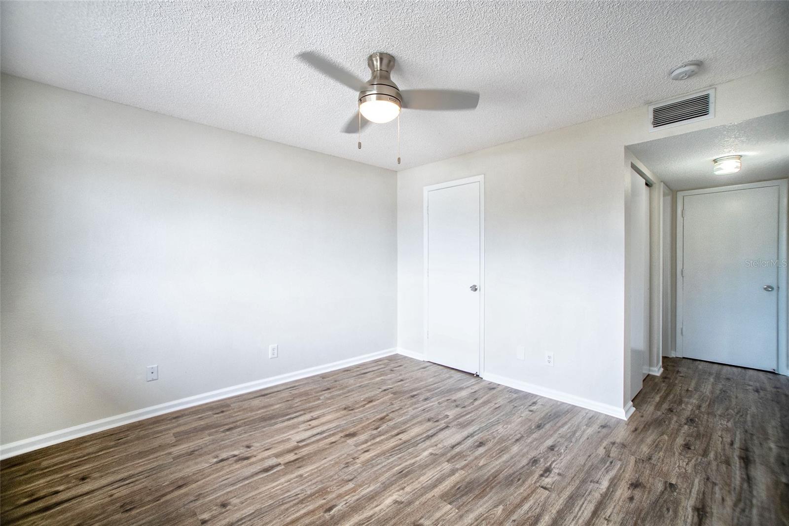 6062 22ND AVE N #5, ST PETERSBURG, FL — photo 10