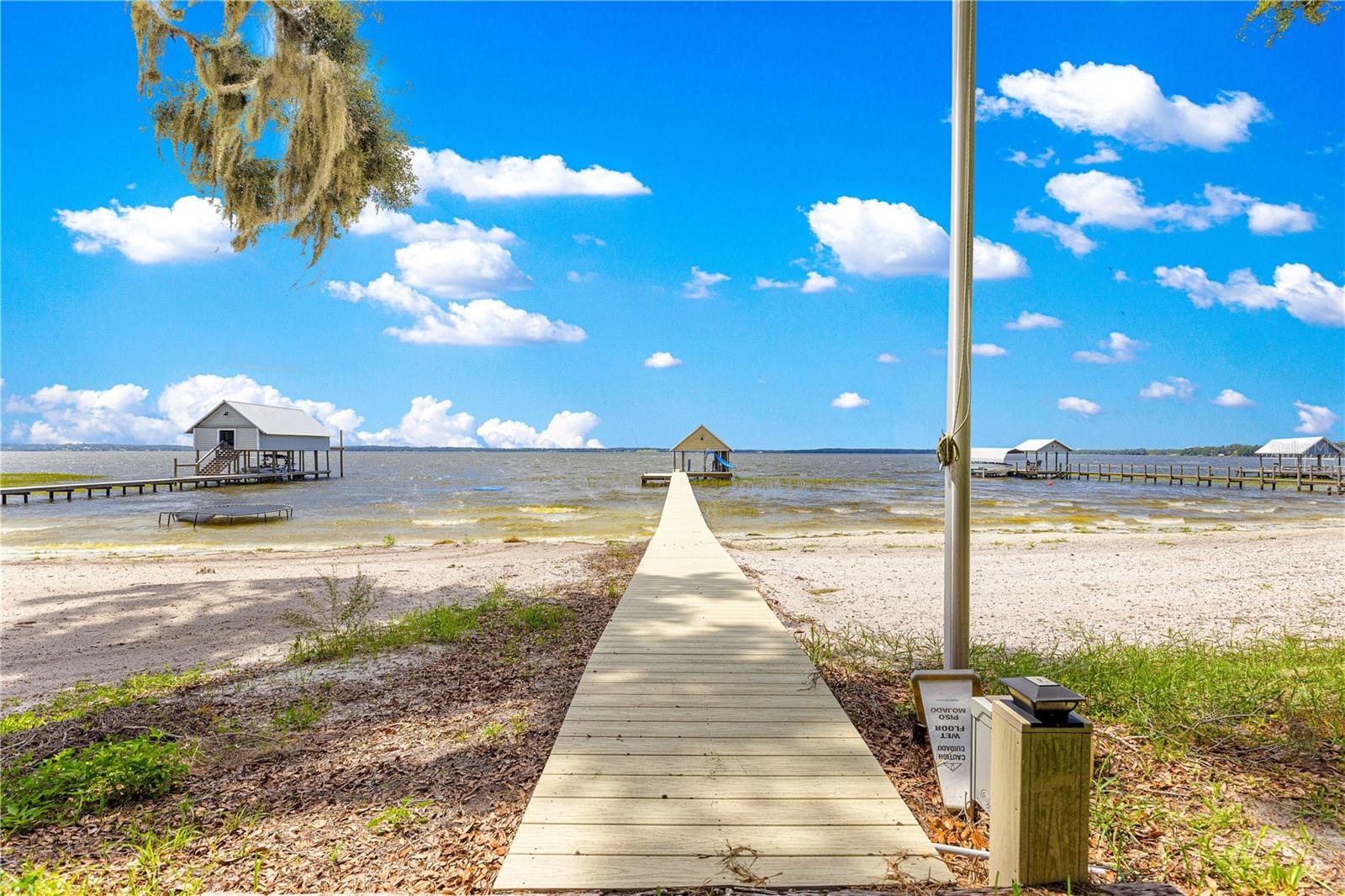 12360 E HIGHWAY 25, OCKLAWAHA, FL — photo 2