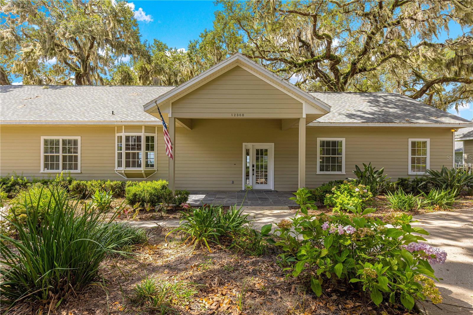 12360 E HIGHWAY 25, OCKLAWAHA, FL — photo 10