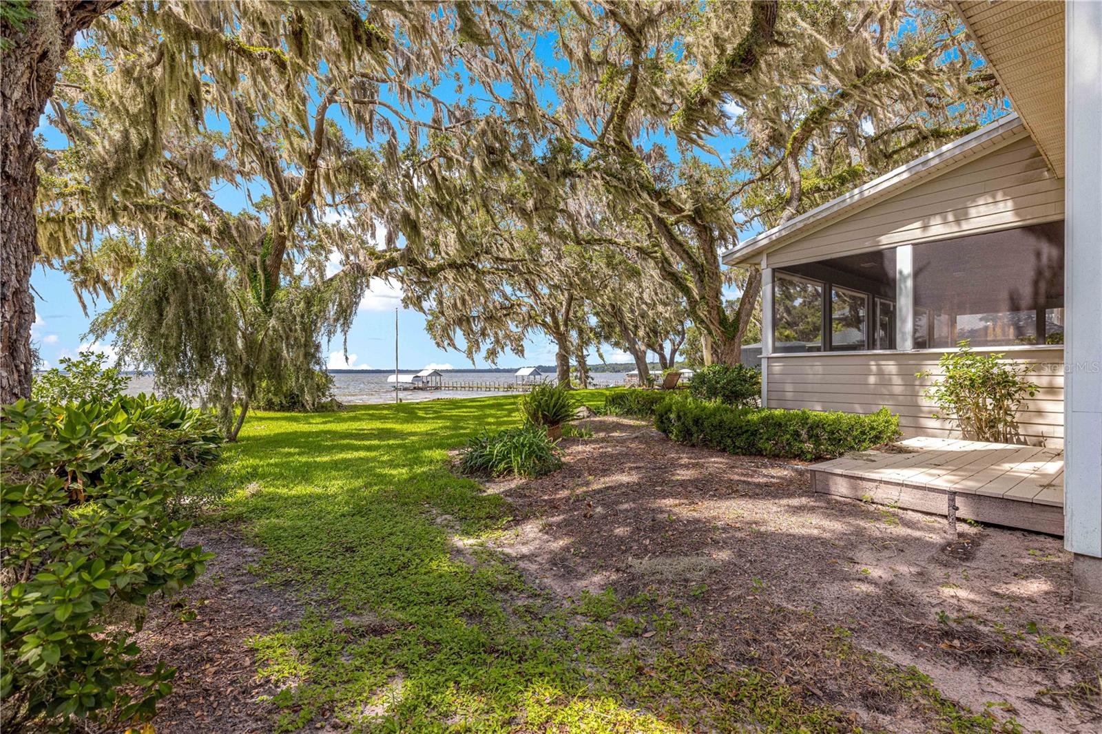 12360 E HIGHWAY 25, OCKLAWAHA, FL — photo 59