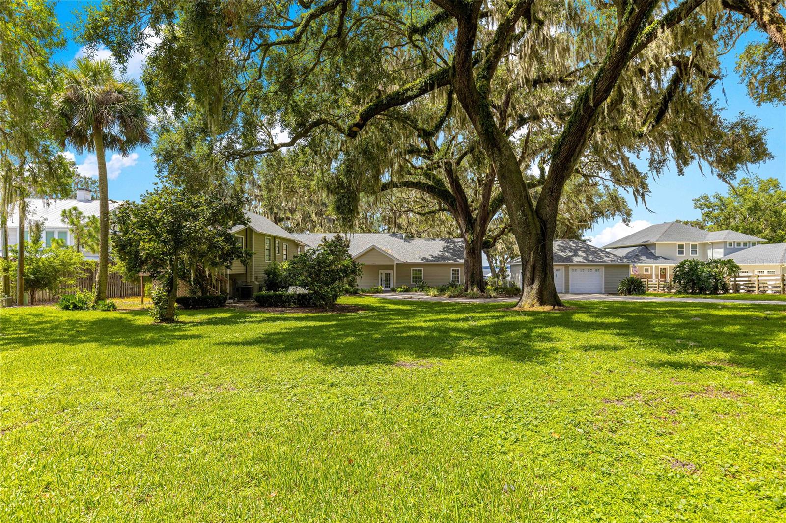 12360 E HIGHWAY 25, OCKLAWAHA, FL — photo 64