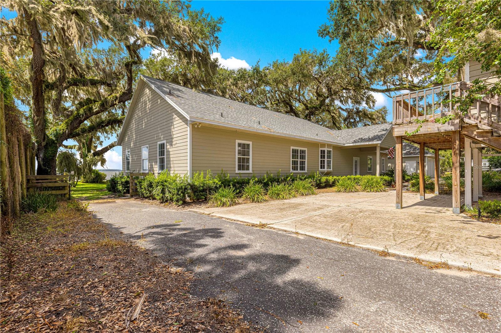 12360 E HIGHWAY 25, OCKLAWAHA, FL — photo 69