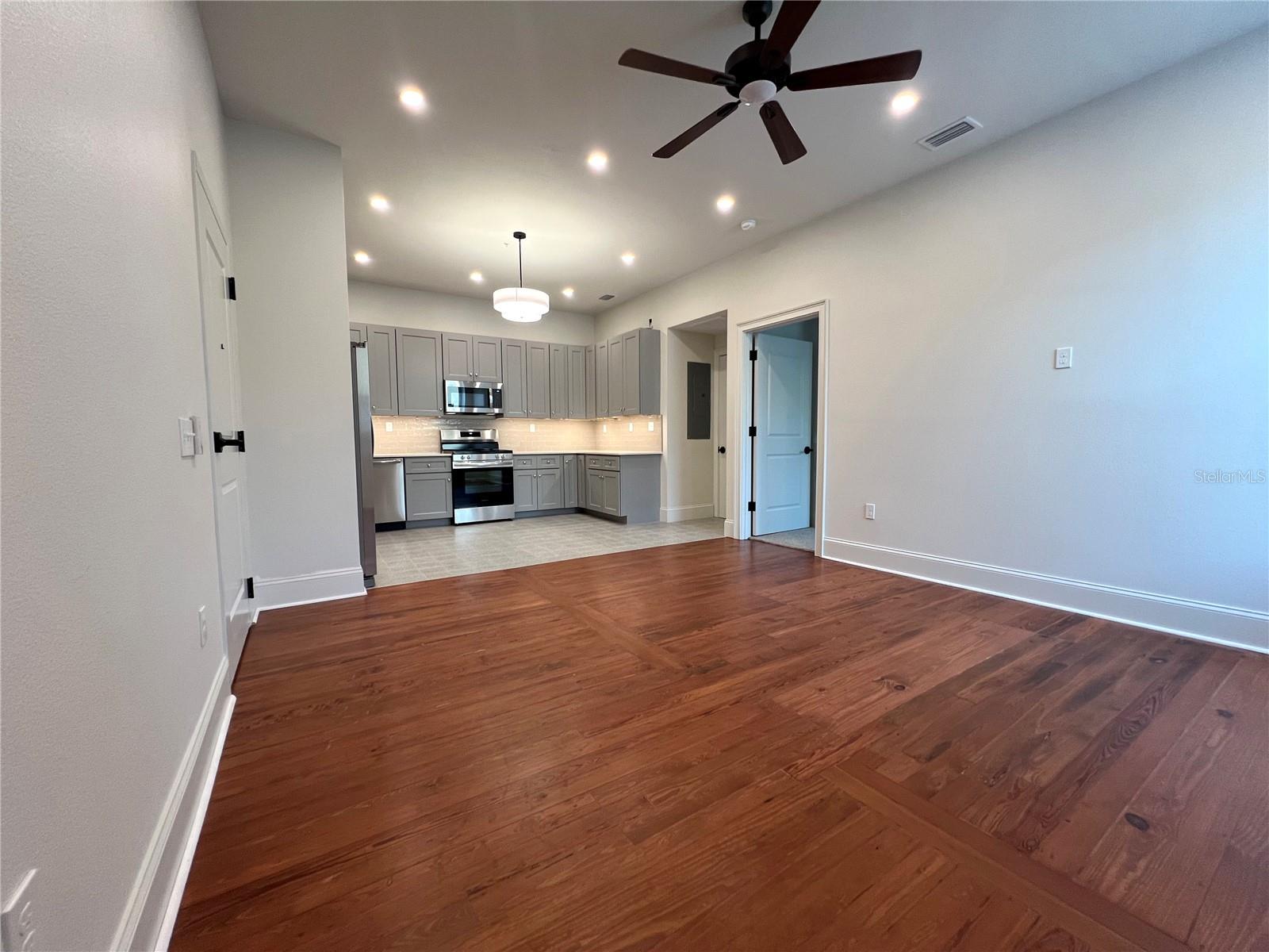 244 E PARK AVE, LAKE WALES, FL — photo 63