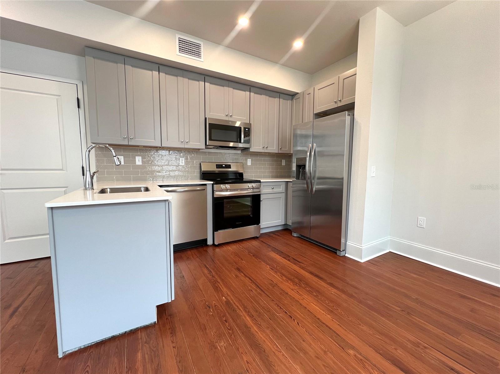 244 E PARK AVE, LAKE WALES, FL — photo 80