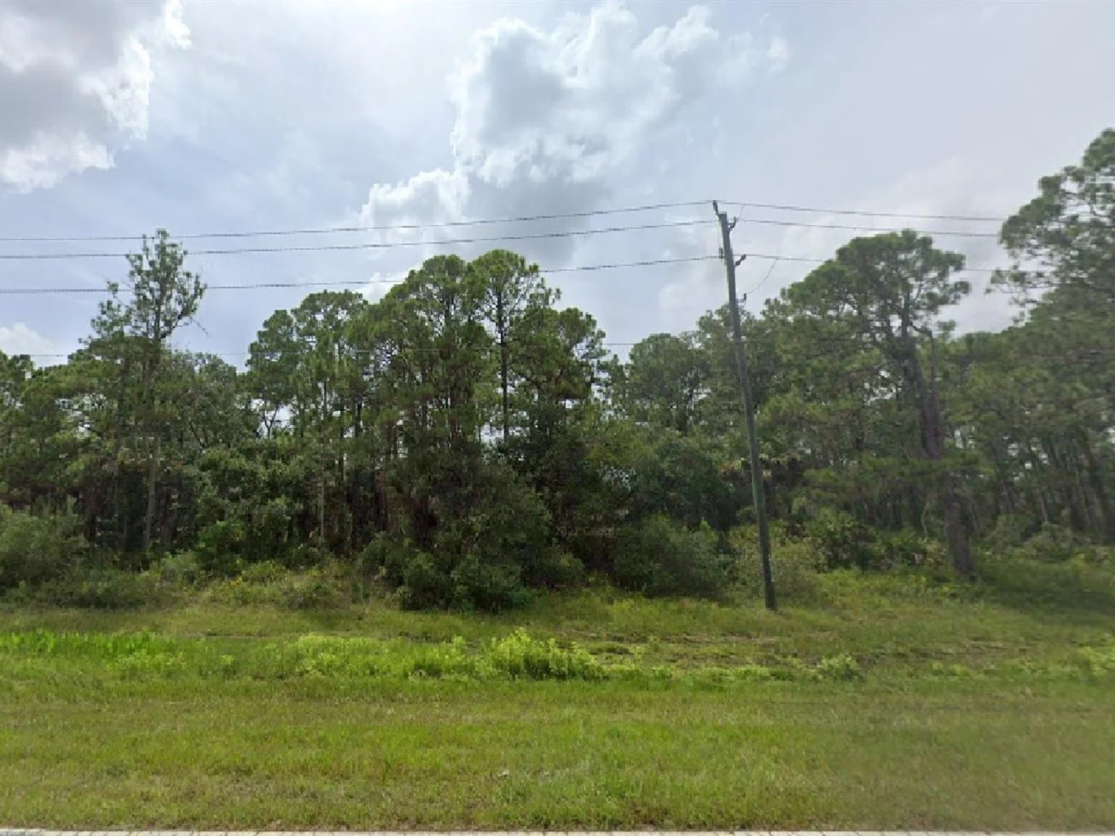 453 BISCAYNE DR, PORT CHARLOTTE, FL — photo 1