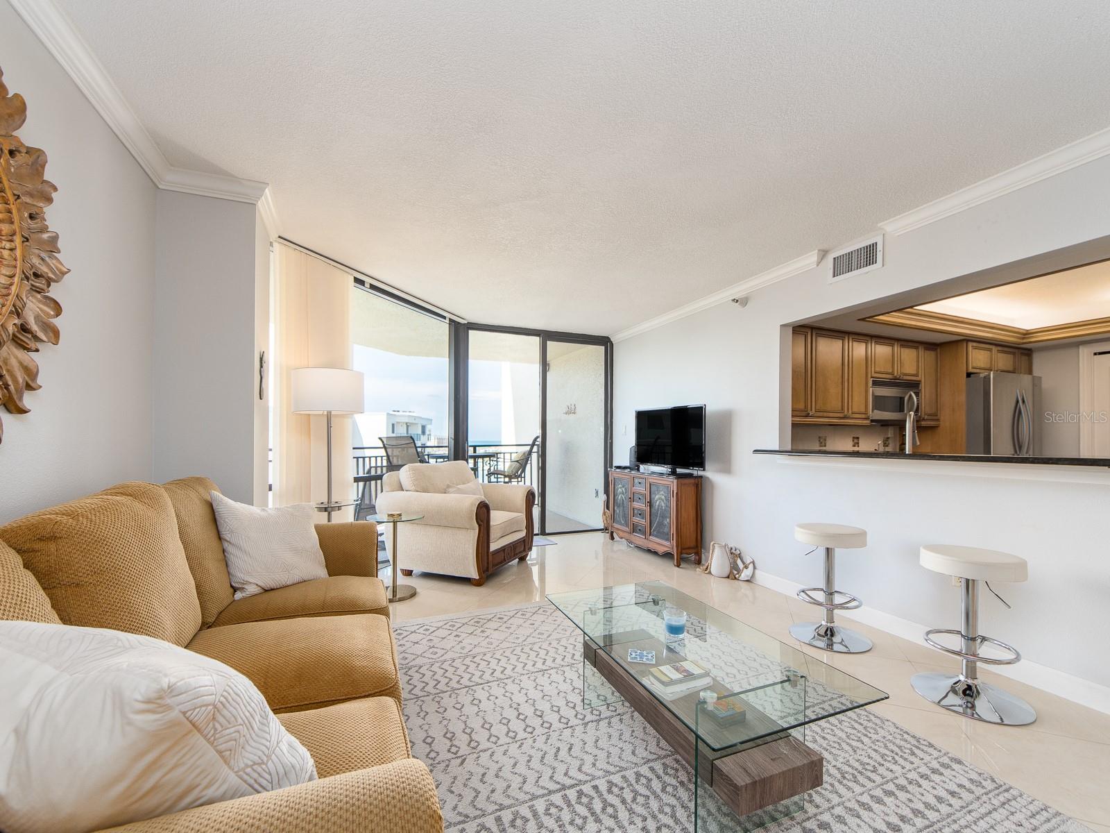 690 ISLAND WAY #1011, CLEARWATER BEACH, FL — photo 4