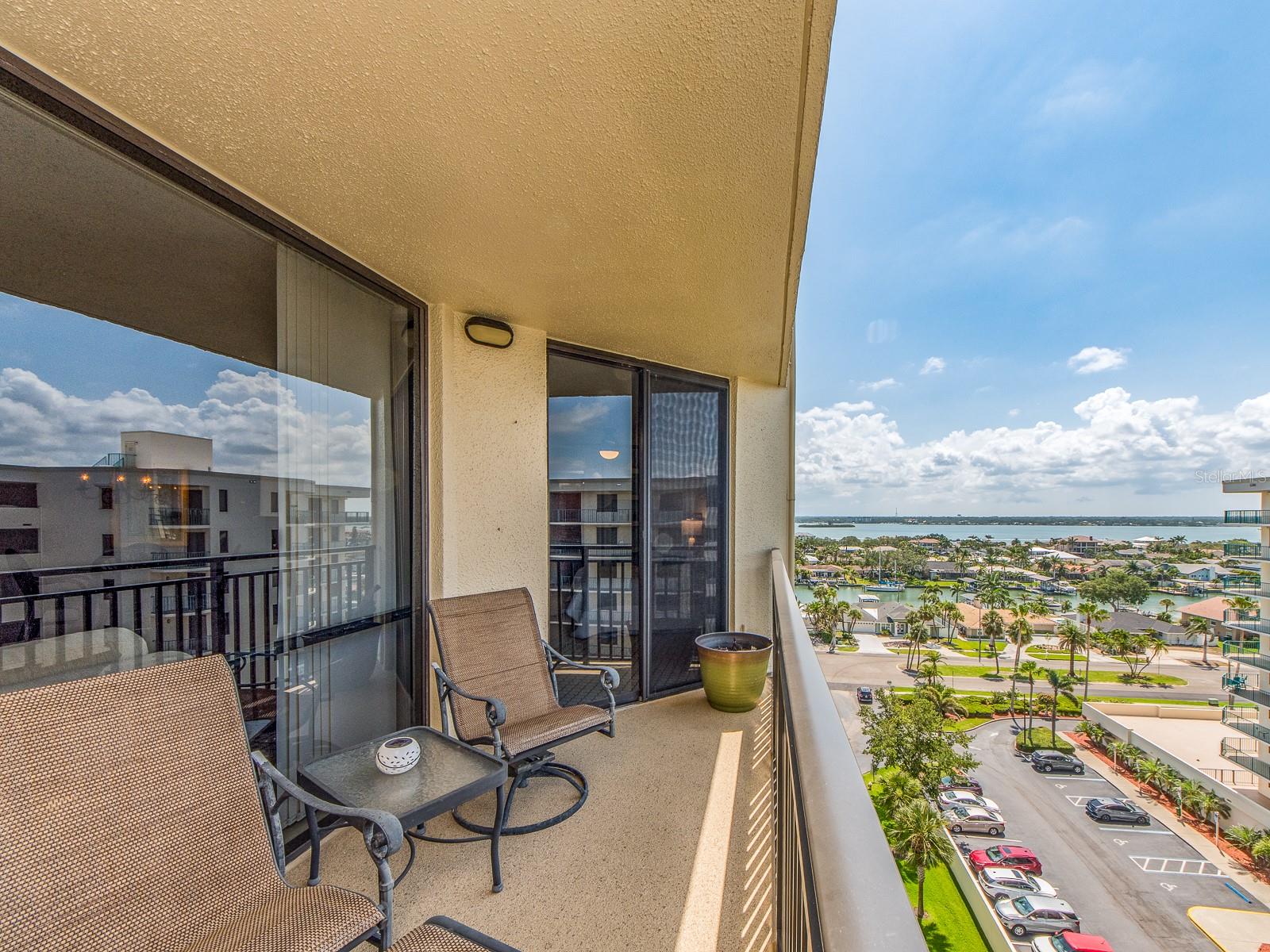 690 ISLAND WAY #1011, CLEARWATER BEACH, FL — photo 8