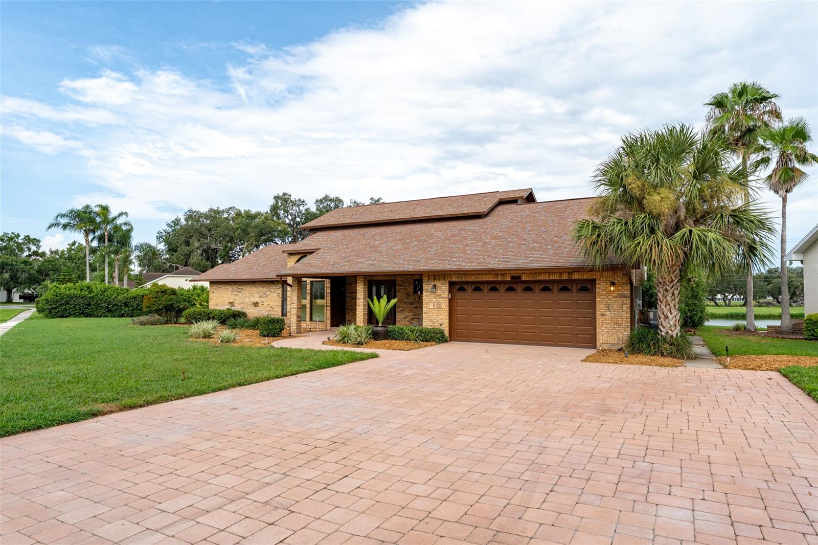 6151 SILVER OAKS DR, ZEPHYRHILLS, FL — photo 3