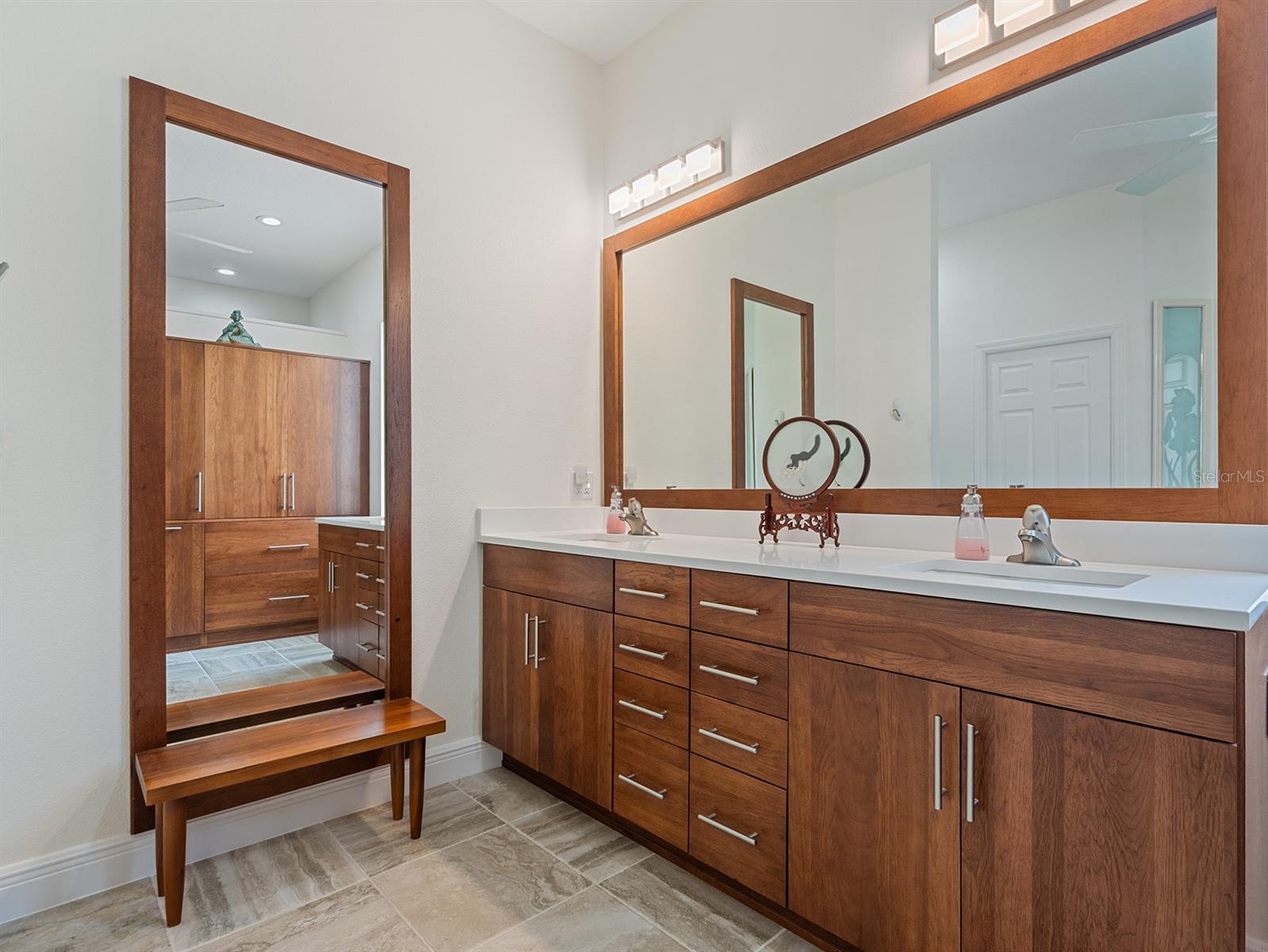 8348 BRIDGEPORT BAY CIR, MOUNT DORA, FL — photo 49