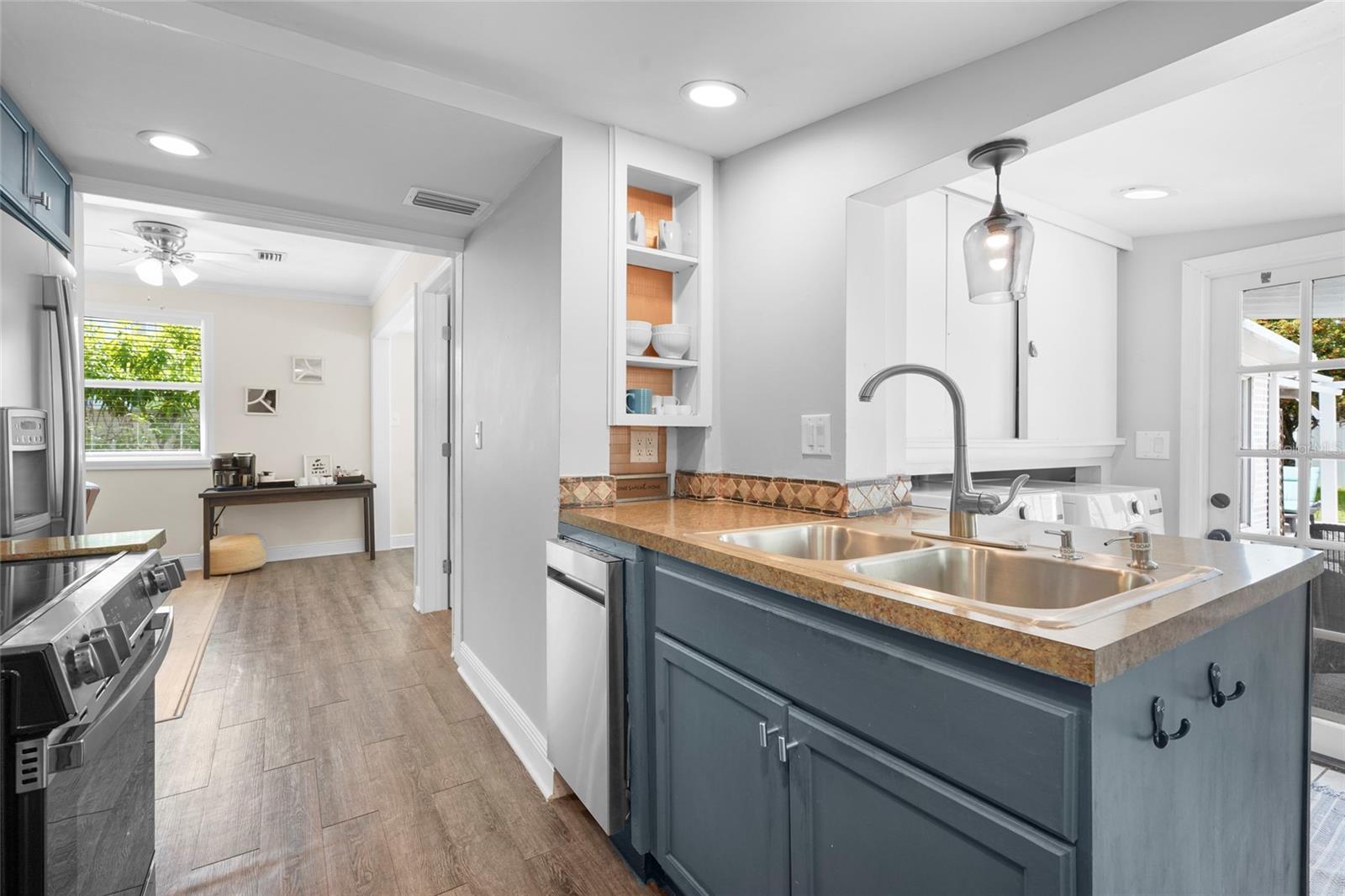 2705 2ND AVE W, BRADENTON, FL — photo 29