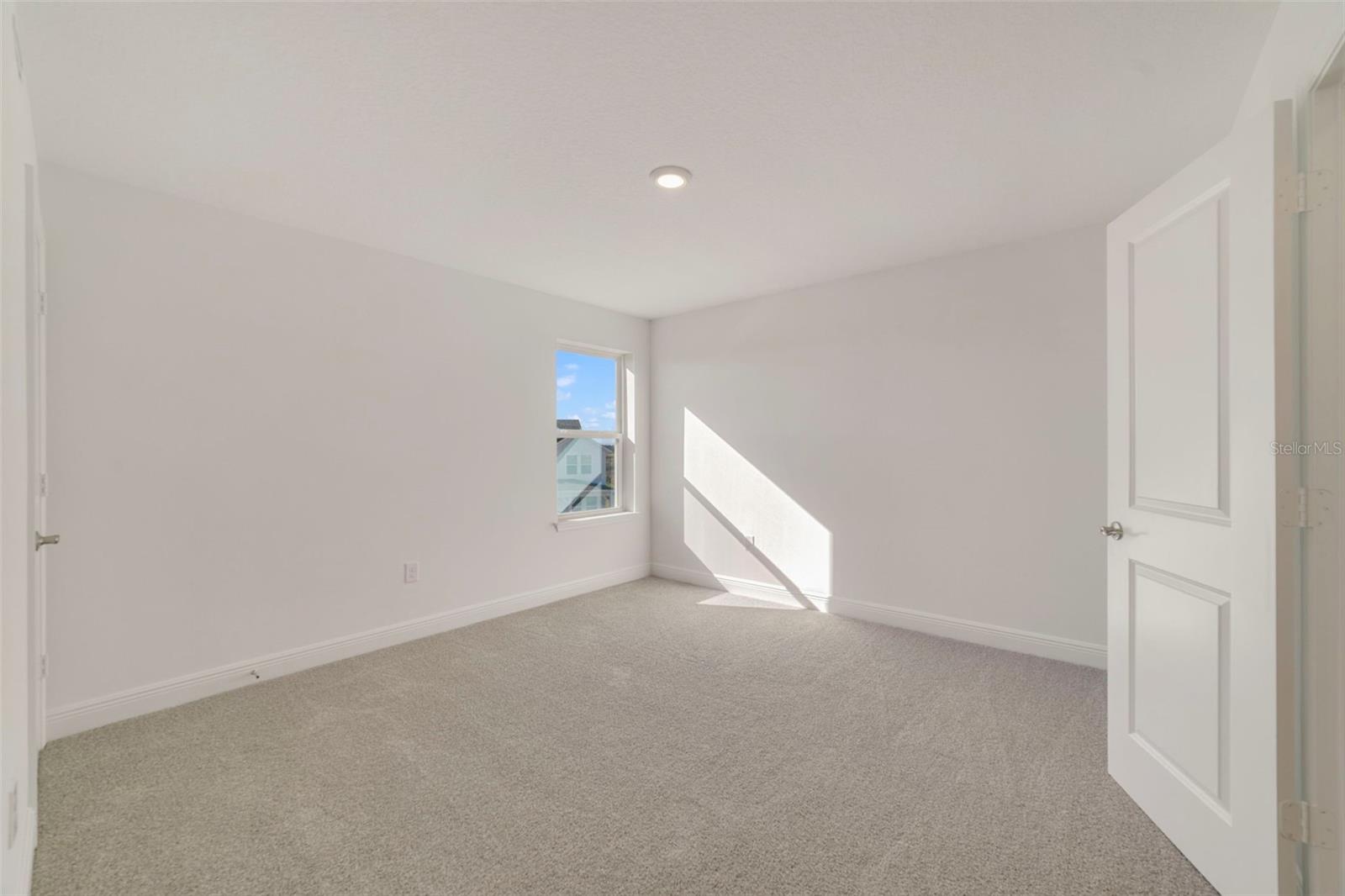 447 VENETO CIR, CLERMONT, FL — photo 41