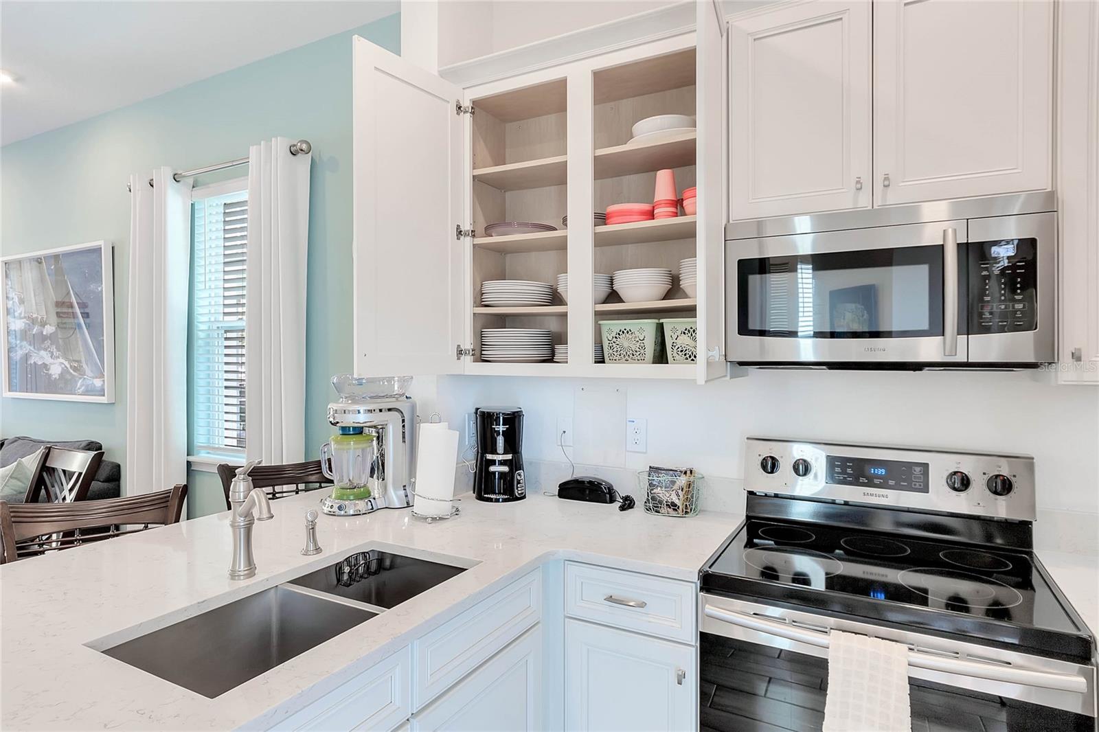 8004 DREAMSICLE DR, KISSIMMEE, FL — photo 3