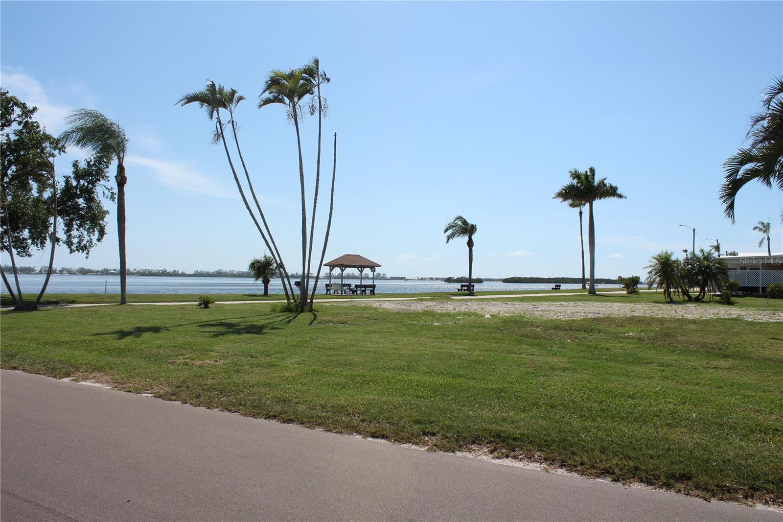 10315 CORTEZ RD W #1/2 BV, BRADENTON, FL — photo 5