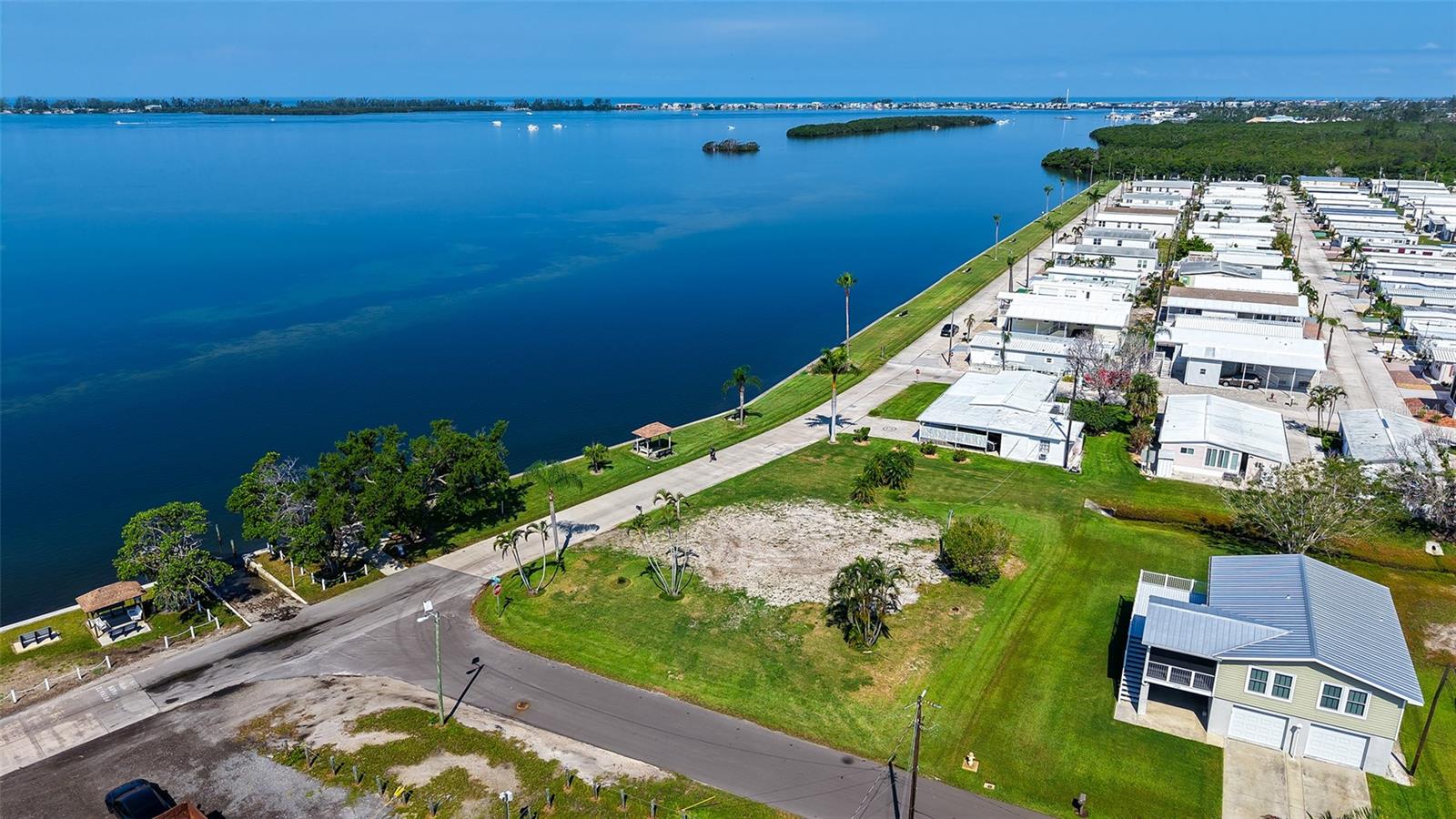 10315 CORTEZ RD W #1/2 BV, BRADENTON, FL — photo 24
