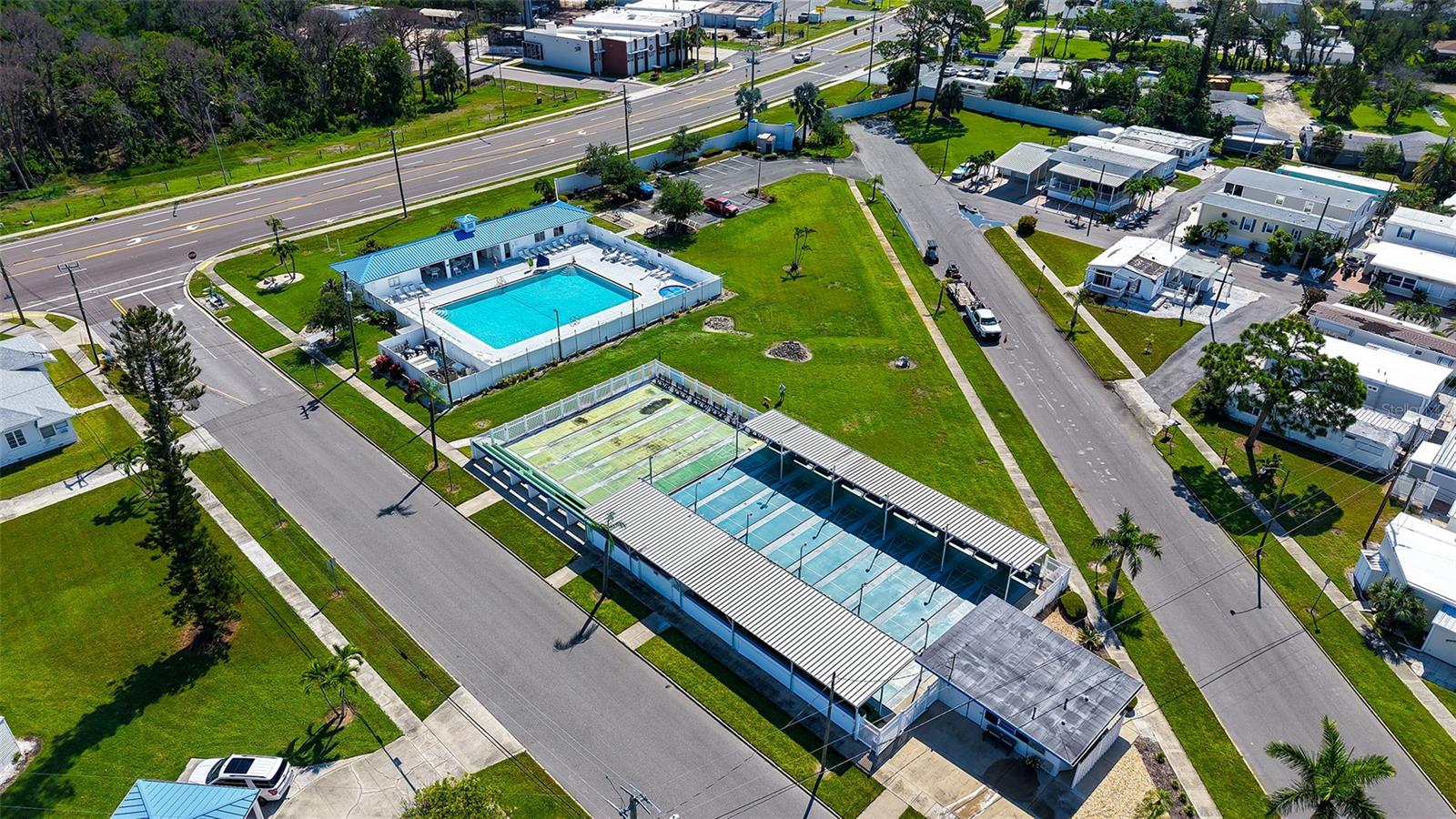 10315 CORTEZ RD W #1/2 BV, BRADENTON, FL — photo 47