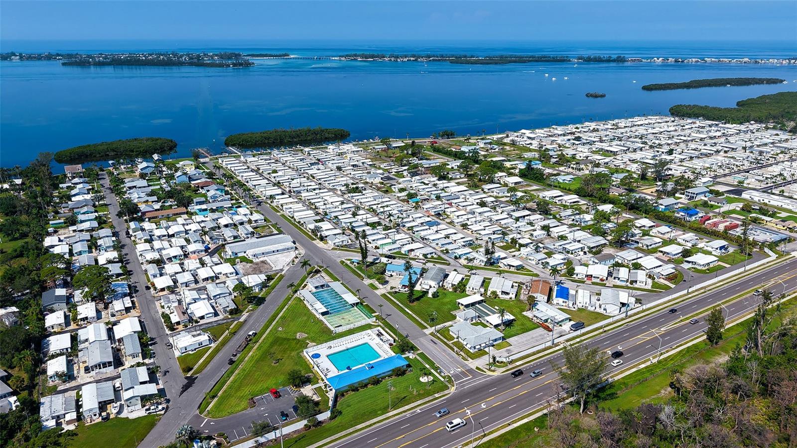 10315 CORTEZ RD W #1/2 BV, BRADENTON, FL — photo 50