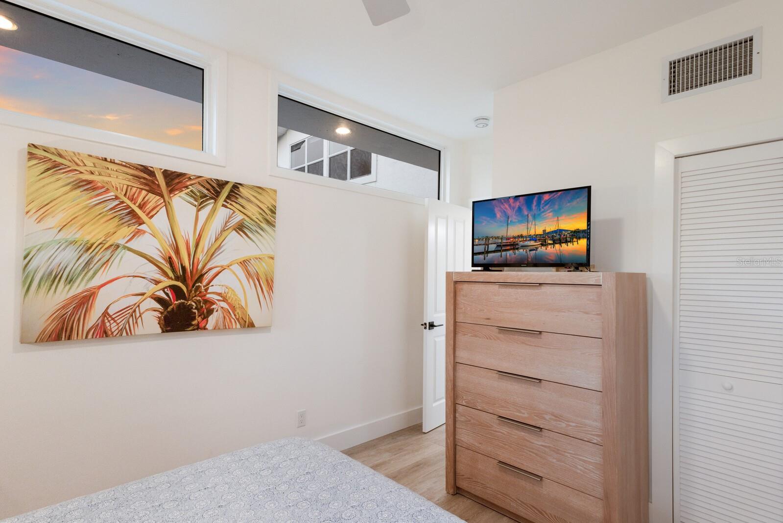 212 OAK AVE, ANNA MARIA, FL — photo 30