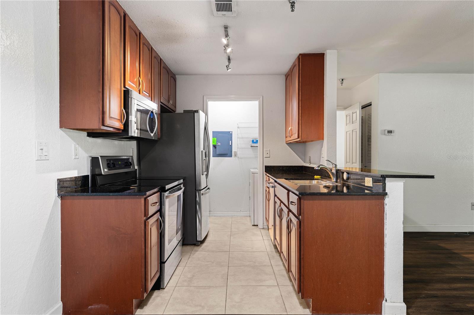 10263 GANDY BLVD N #2405, ST PETERSBURG, FL — photo 8