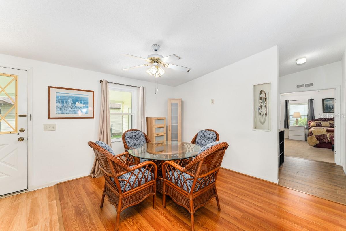 1117 PARADISE DR, LADY LAKE, FL — photo 25