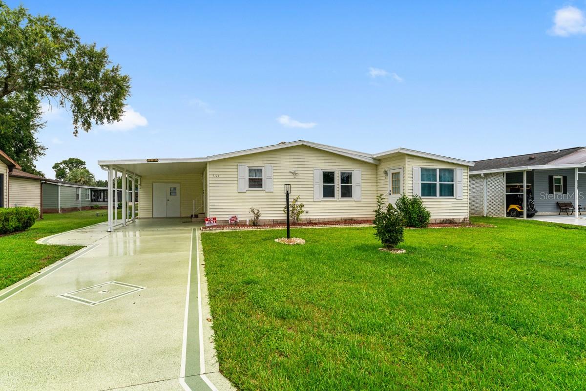 1117 PARADISE DR, LADY LAKE, FL