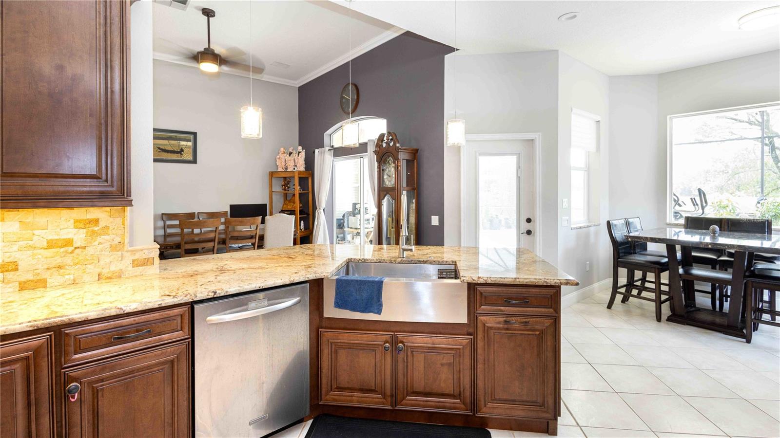 935 EKANA GREEN CT, OVIEDO, FL — photo 17