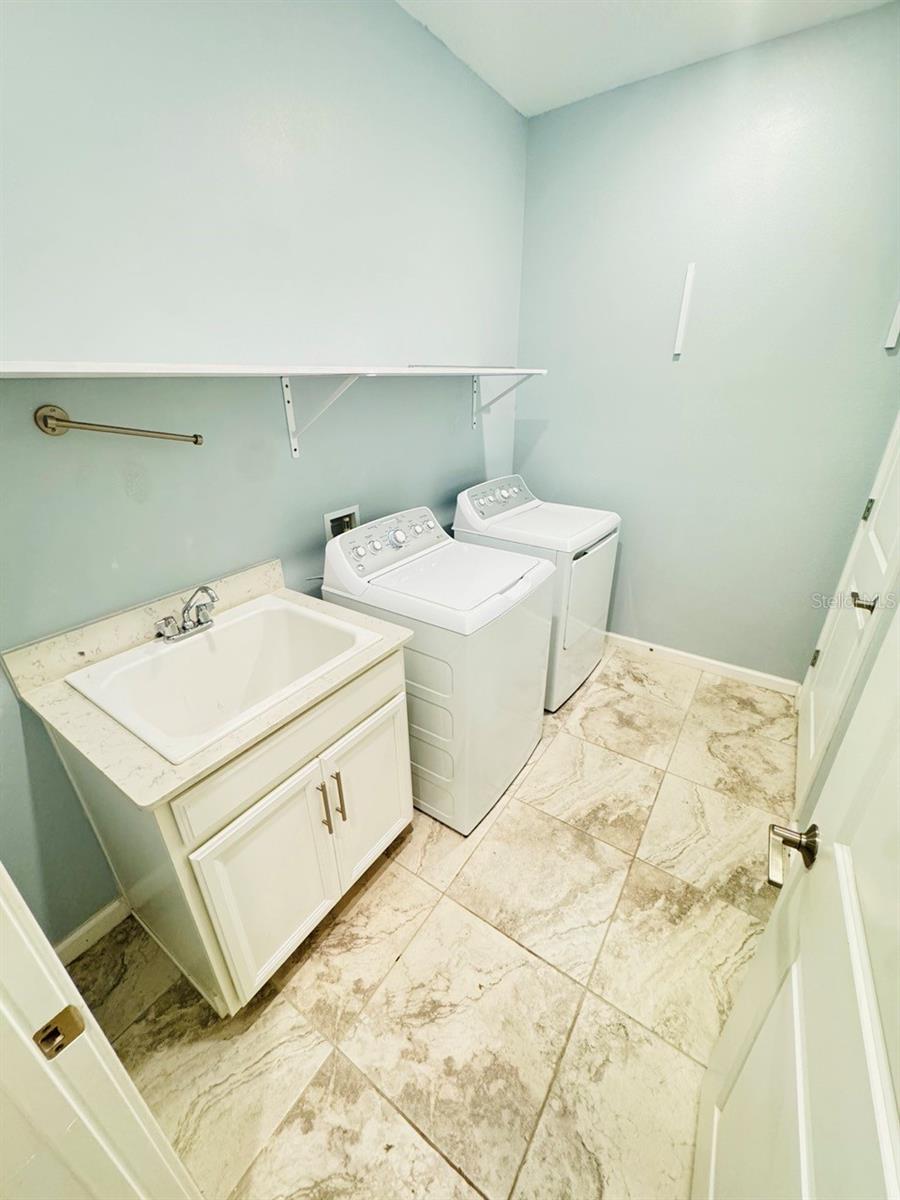 1711 LAKE SIMS PKWY, OCOEE, FL — photo 19