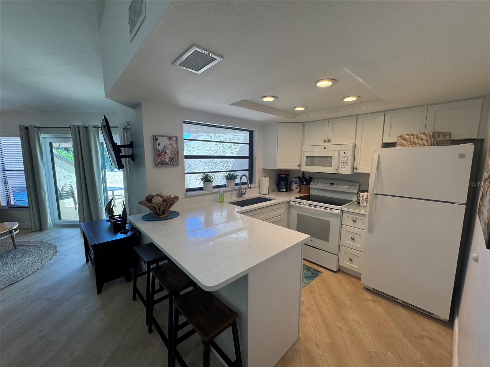 2571 CYPRUS DR #1-202, PALM HARBOR, FL — photo 4