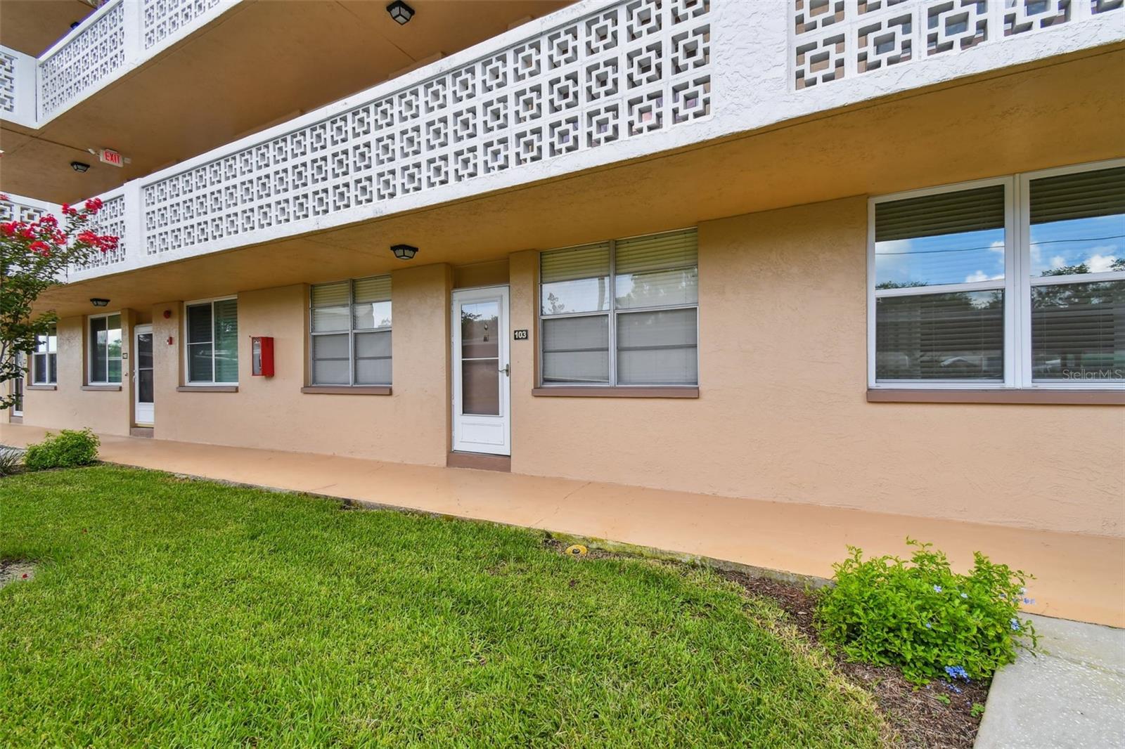 5095 BAY ST NE #103, ST PETERSBURG, FL — photo 4