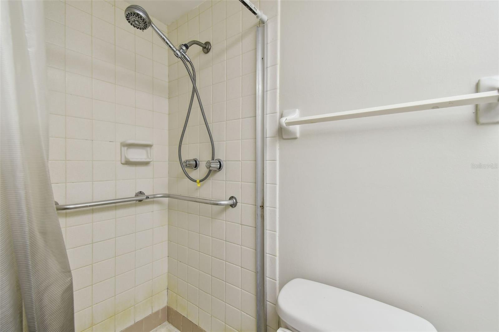 5095 BAY ST NE #103, ST PETERSBURG, FL — photo 39