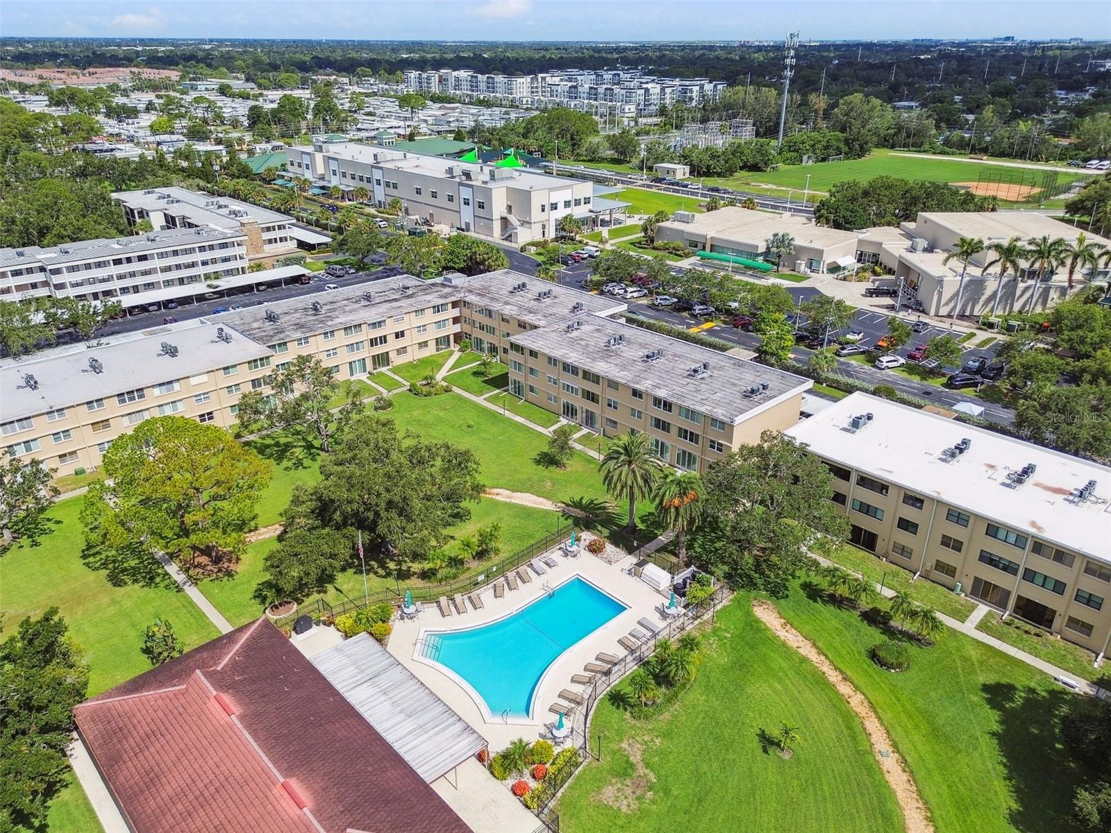 5095 BAY ST NE #103, ST PETERSBURG, FL — photo 45