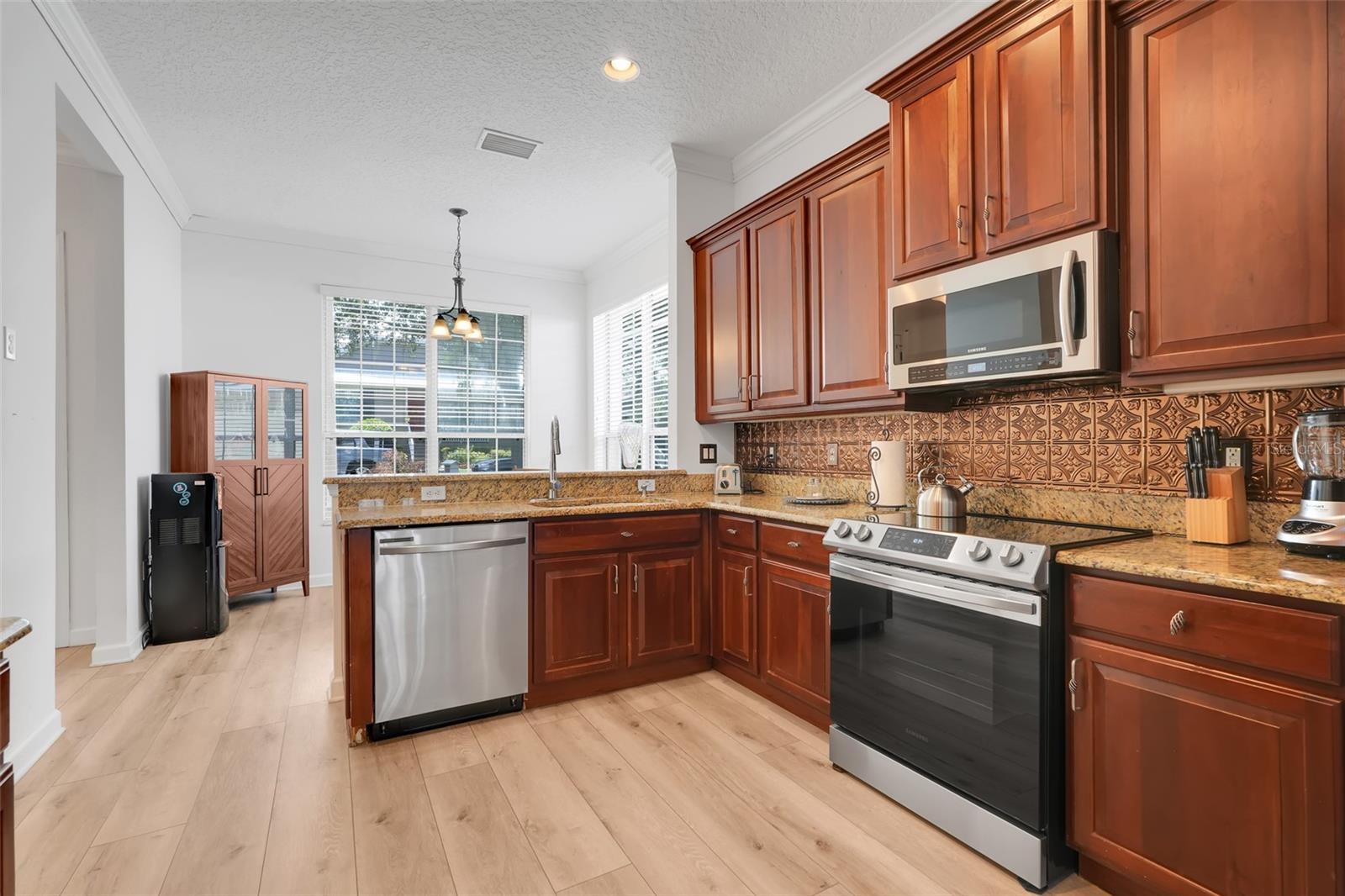 1925 APPALACHEE CIR, TAVARES, FL — photo 23
