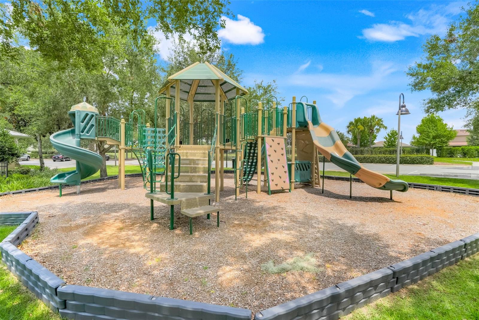 1925 APPALACHEE CIR, TAVARES, FL — photo 62