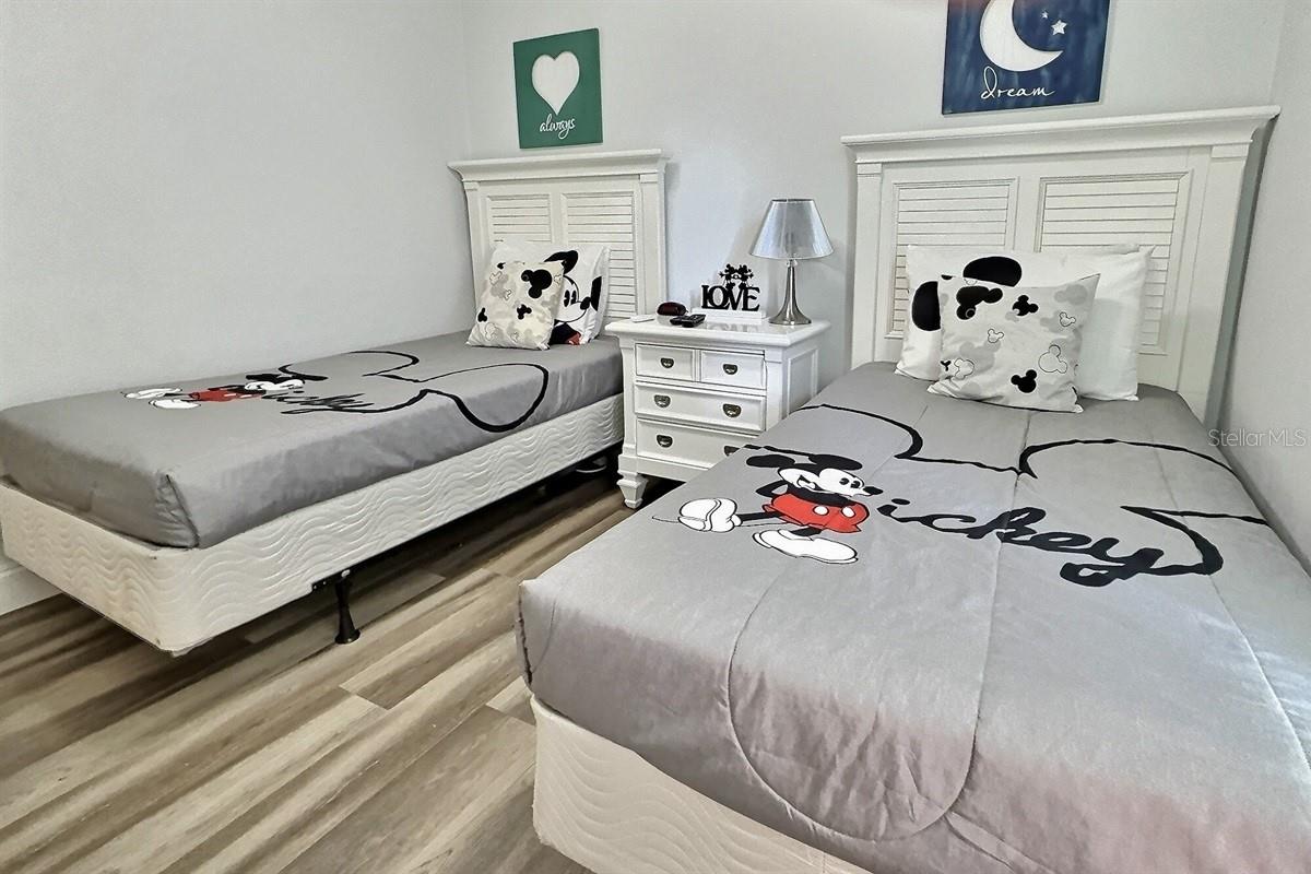 1005 LAKE BERKLEY DR, KISSIMMEE, FL — photo 13