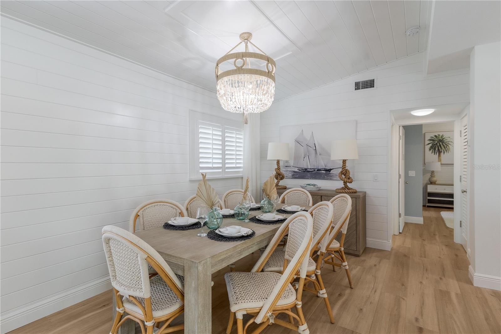 401 N SHORE DR, ANNA MARIA, FL — photo 16