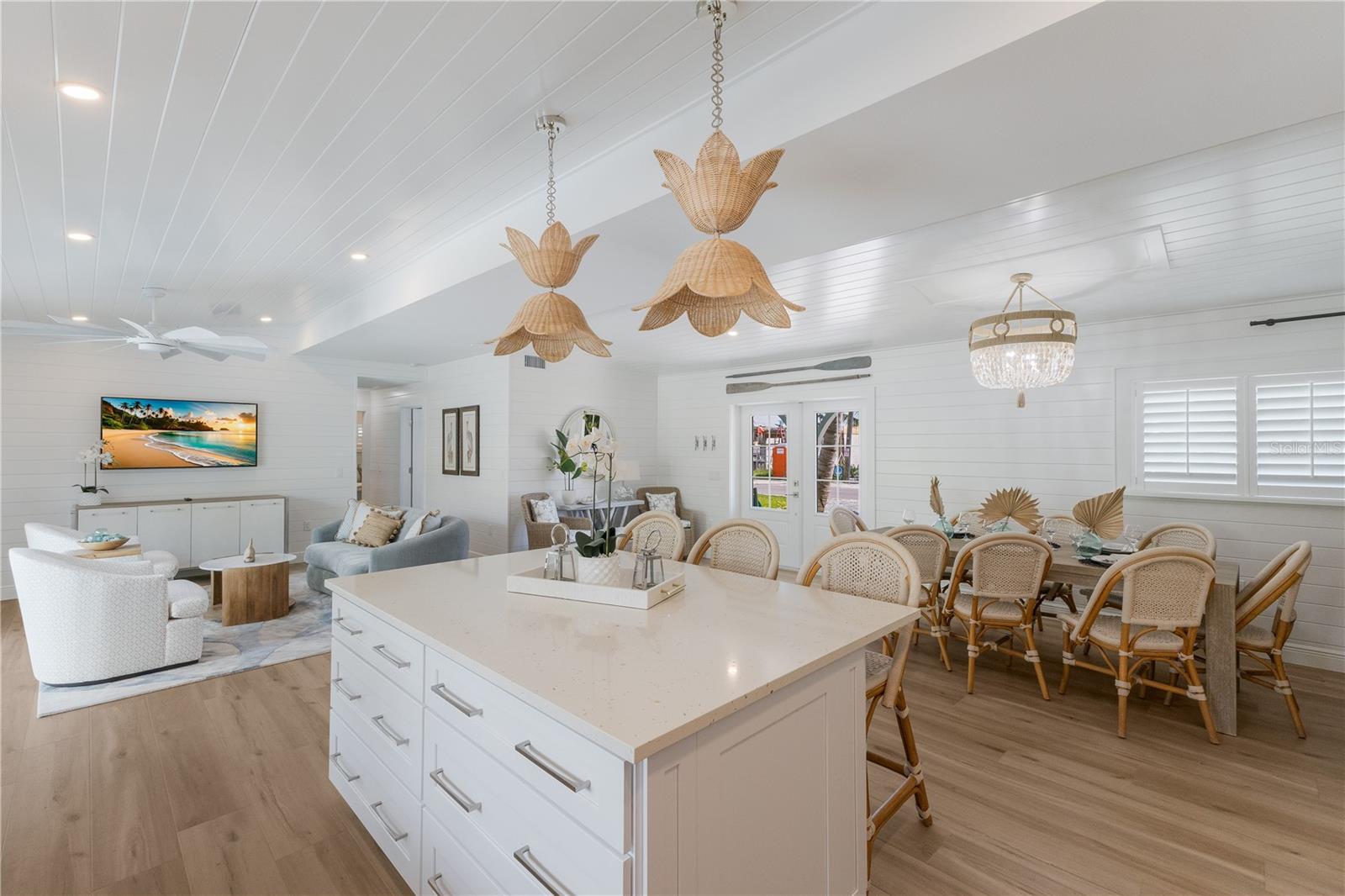 401 N SHORE DR, ANNA MARIA, FL — photo 21