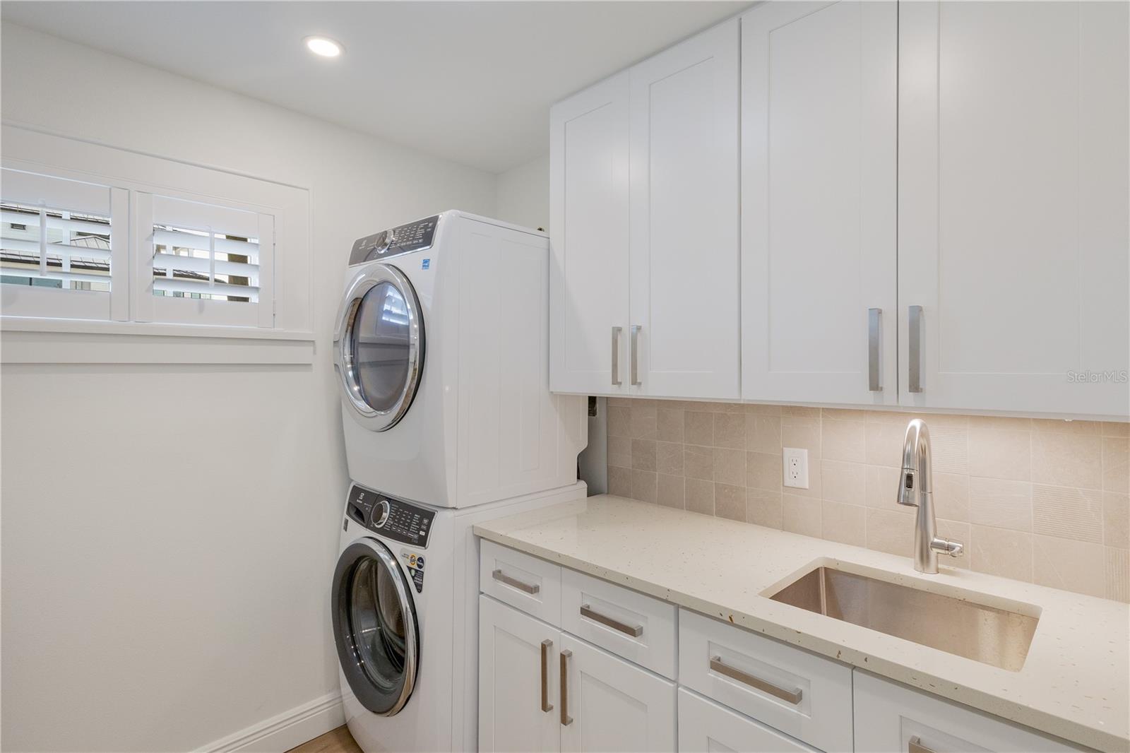401 N SHORE DR, ANNA MARIA, FL — photo 42