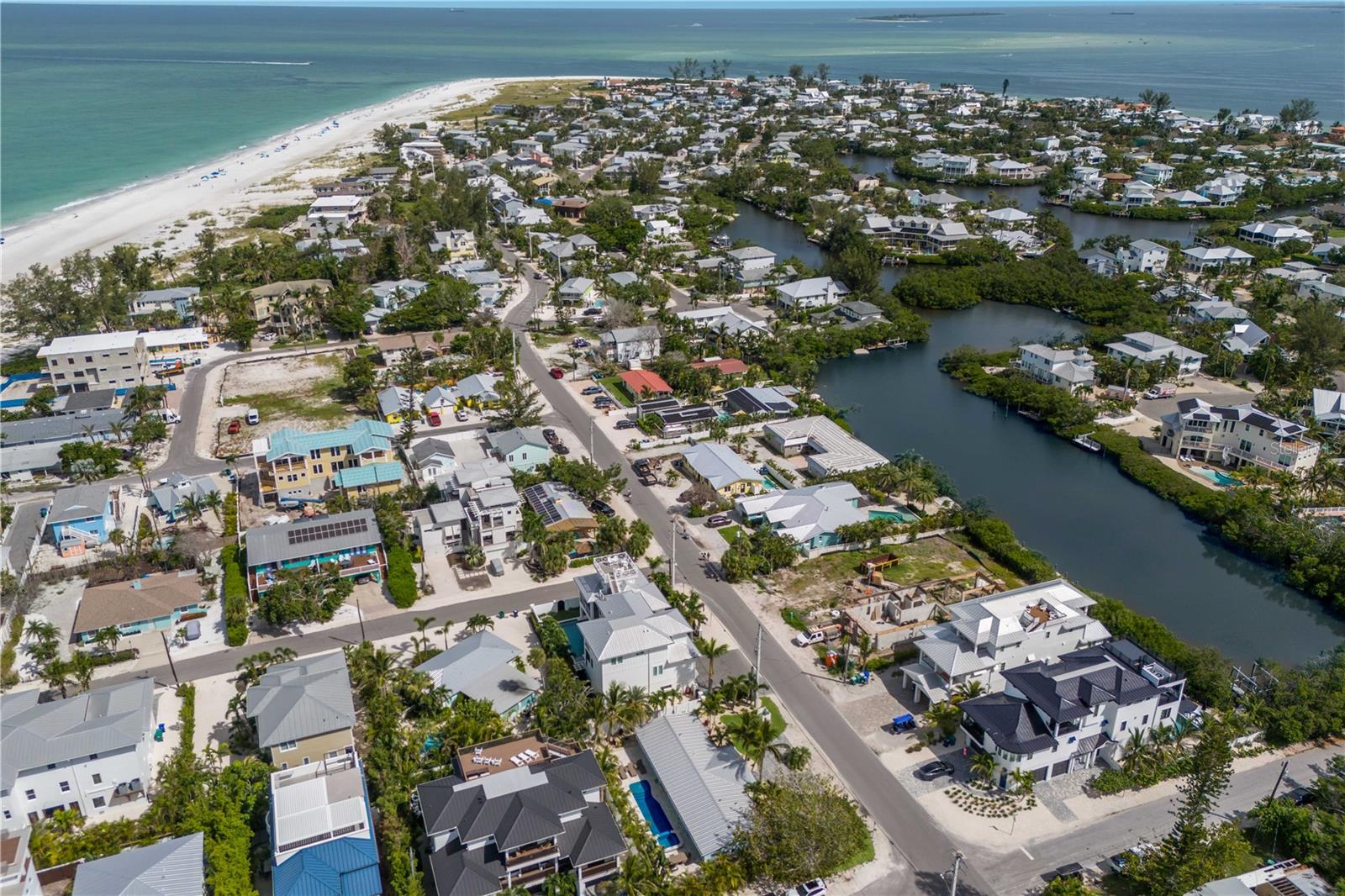 401 N SHORE DR, ANNA MARIA, FL — photo 62