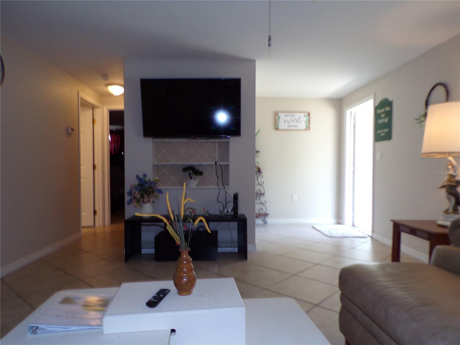 182 CHELSEA CT NW, PORT CHARLOTTE, FL — photo 3